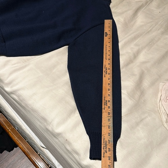 Filson Guide Sweater Navy Wool Made in USA size Small/Medium - Picture 5 of 7